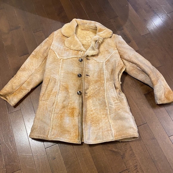 MENS GENUINE SHEEPSKIN COAT MADE IN CANADA SIZE LARGE - Picture 1 of 4
